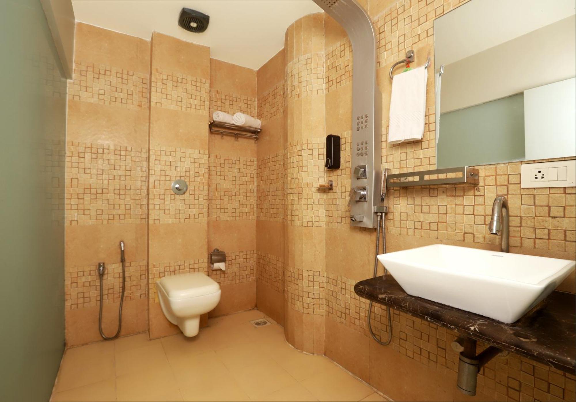 Hotel Elite Continental- Near Mumbai International Airport Andheri East Exterior photo