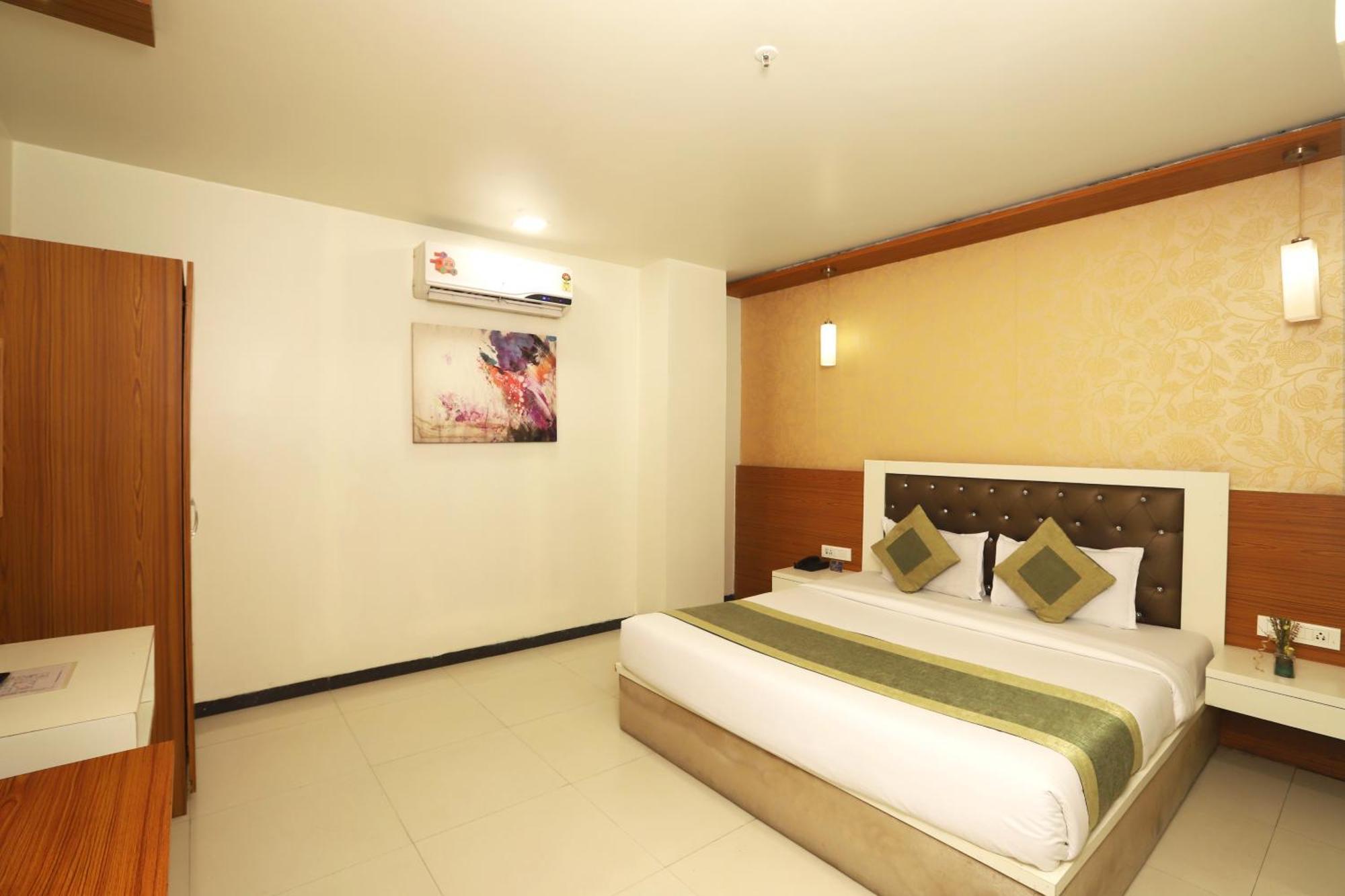 Hotel Elite Continental- Near Mumbai International Airport Andheri East Exterior photo