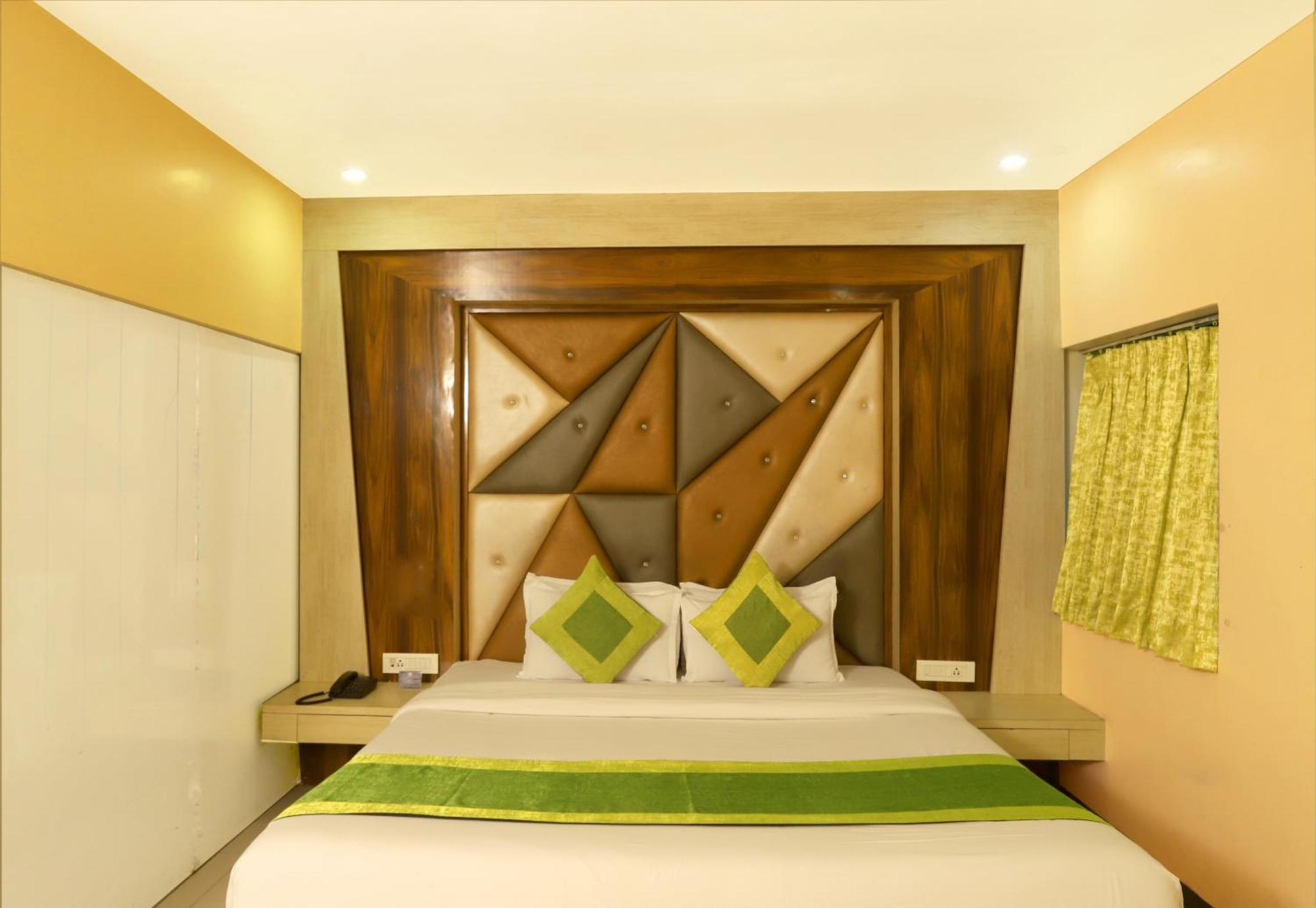 Hotel Elite Continental- Near Mumbai International Airport Andheri East Exterior photo